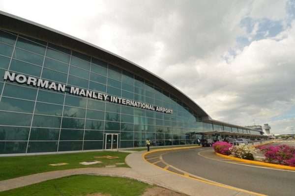 best Kingston Airport Transfers